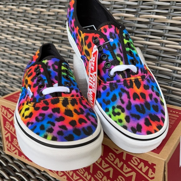 Vans Multicolor Leopard Print Shoes - Picture 5 of 16